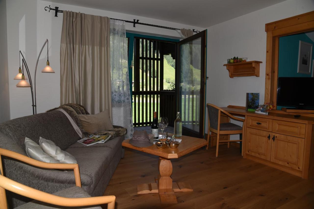 Hotel LÄRCHENHOF Kleinarl Buitenkant foto