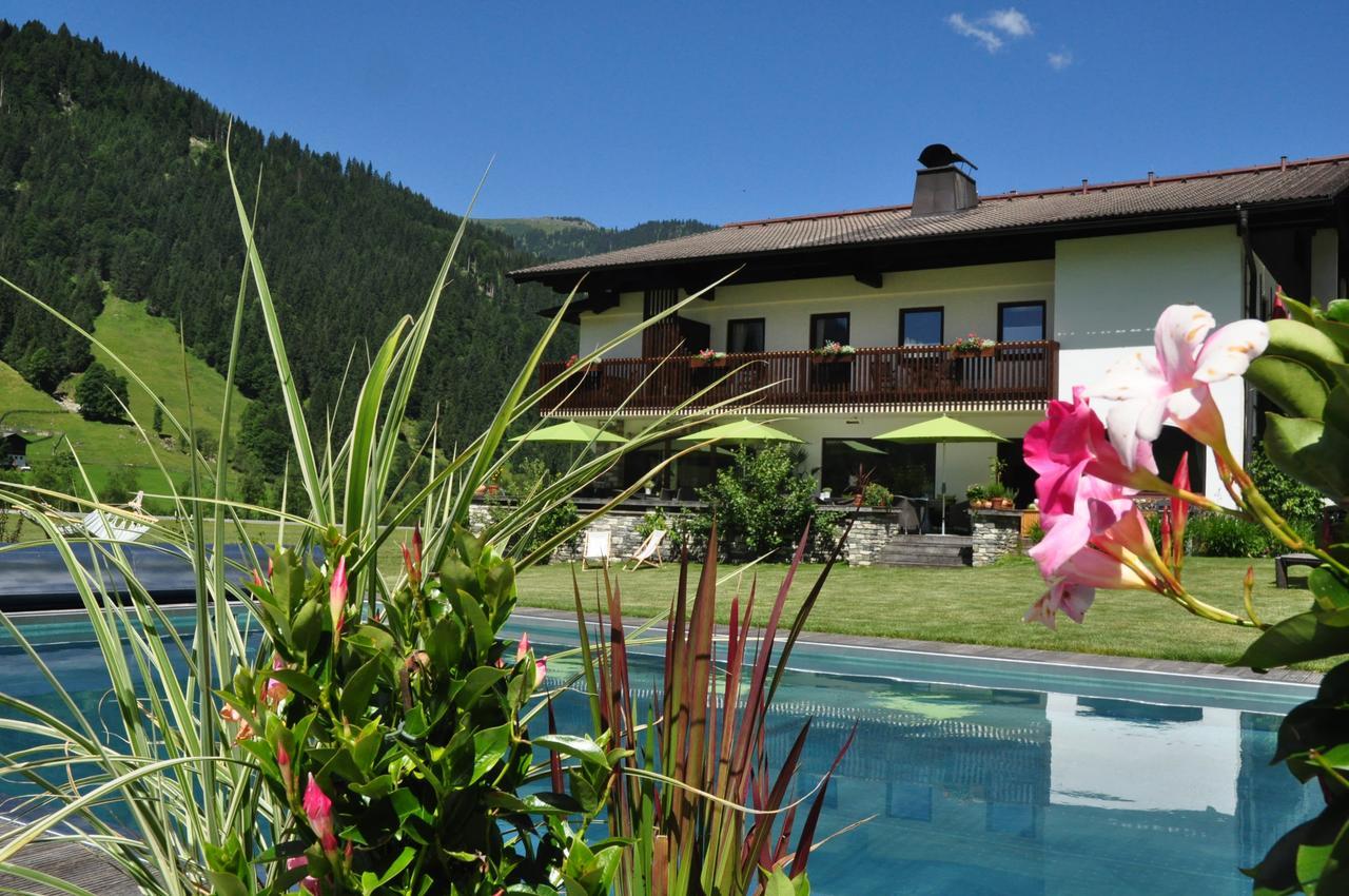 Hotel LÄRCHENHOF Kleinarl Buitenkant foto