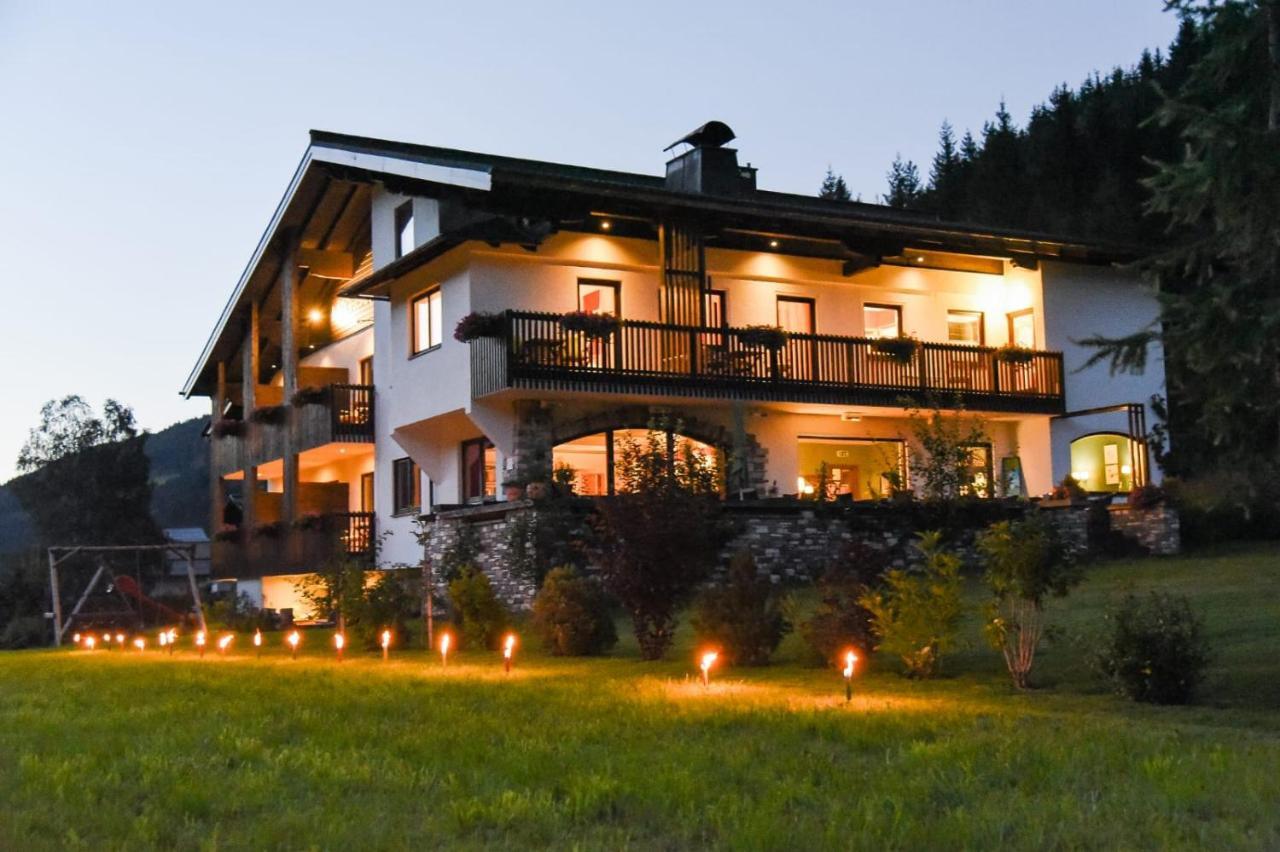 Hotel LÄRCHENHOF Kleinarl Buitenkant foto